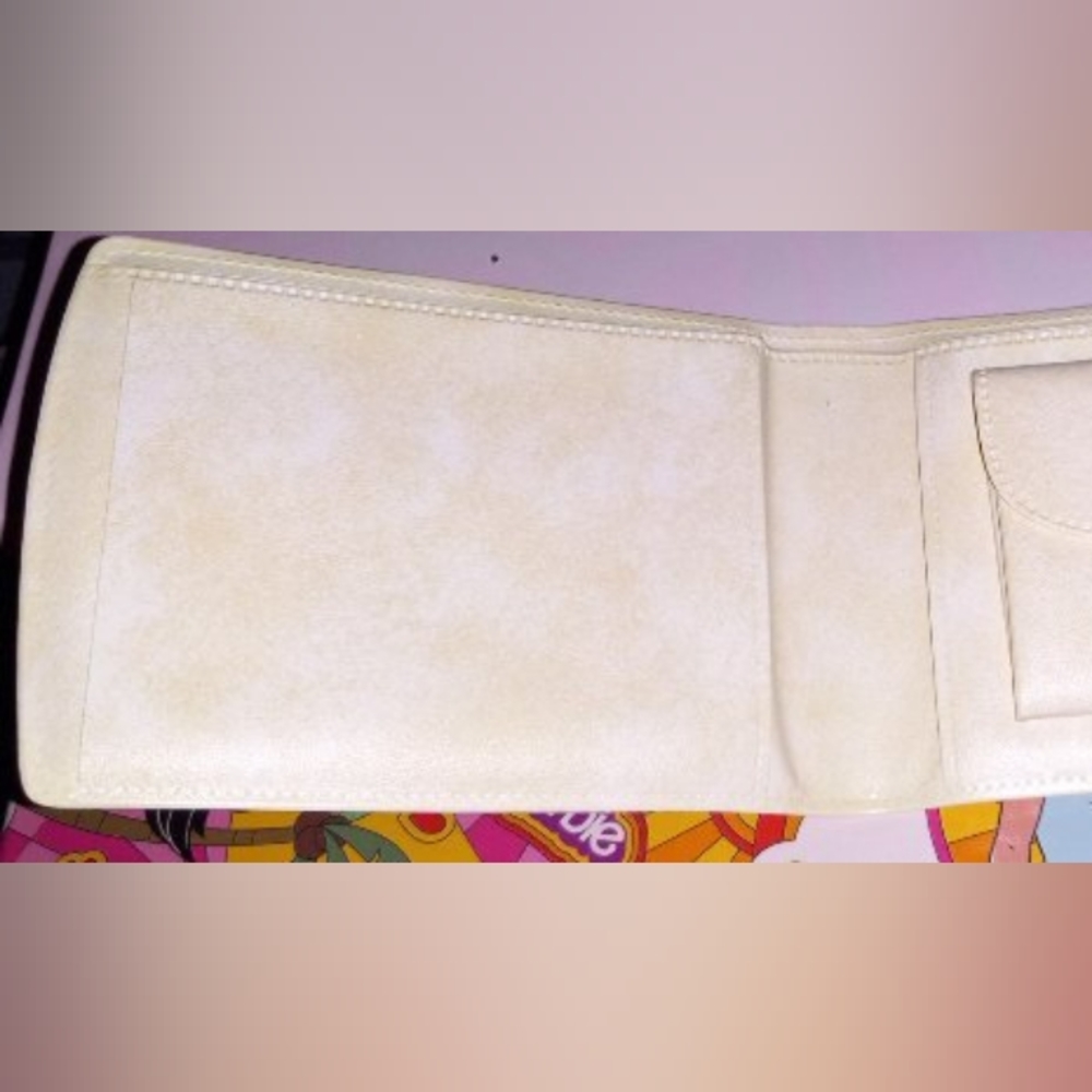 1983 Raindow Barbie Wallet - Picture 9 of 11